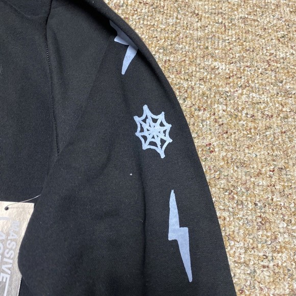 New NWT Massive Action Sweater L Black Hooded Sweatshirt Skate Logo Skateboard - Picture 6 of 8